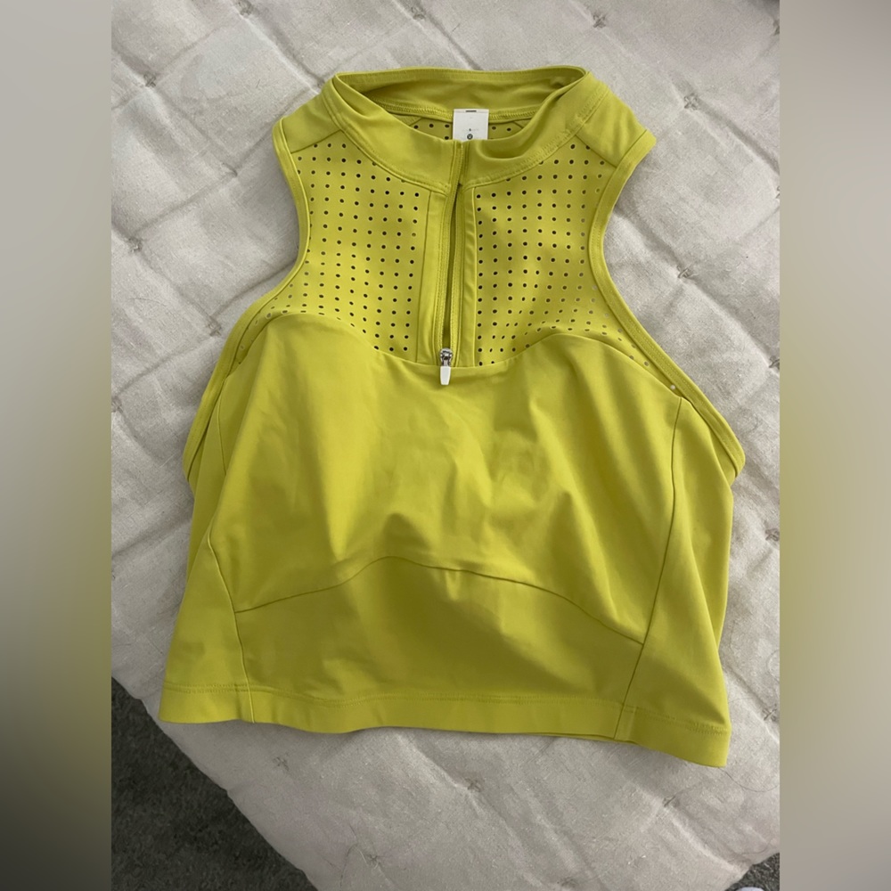 Cropped lululemon tank! Size 6
